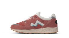 Aria 95 – Light Mahogany / White | Karhu on sale