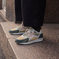 Fusion 2.0 – Darkest Spruce / Cameo Rose | Karhu outlet