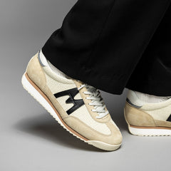 Mestari 76 Boulder / Jet Black - Lifestyle sneakers | Karhu near me
