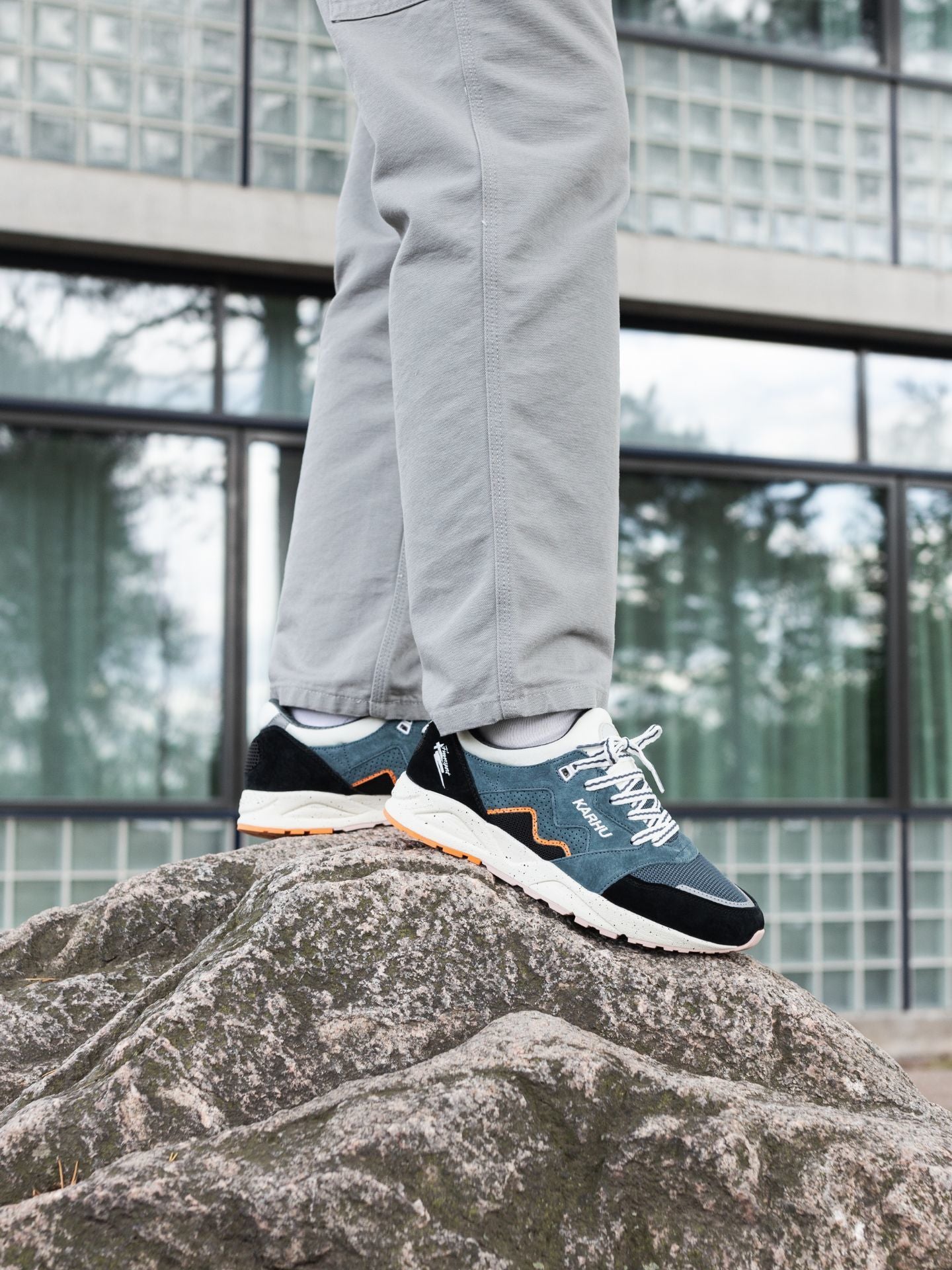 Aria 95 jet black/stormy weather | Karhu outlet