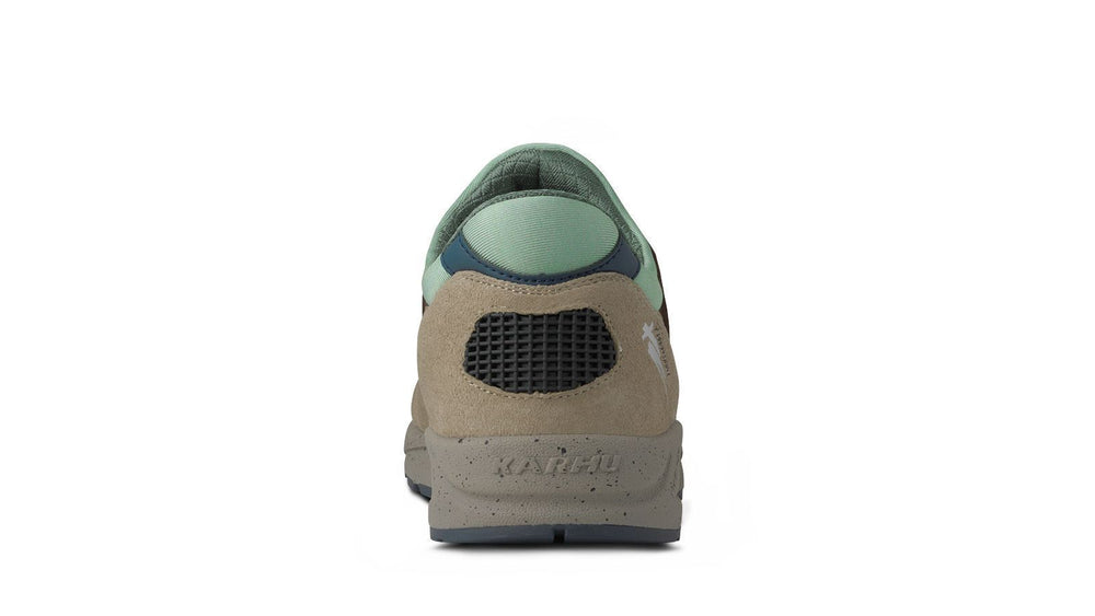 Aria 95 slate green/ cappuccino | Karhu online