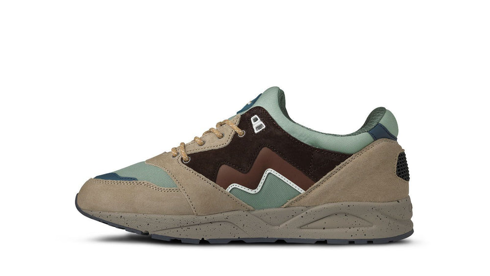 Aria 95 slate green/ cappuccino | Karhu online