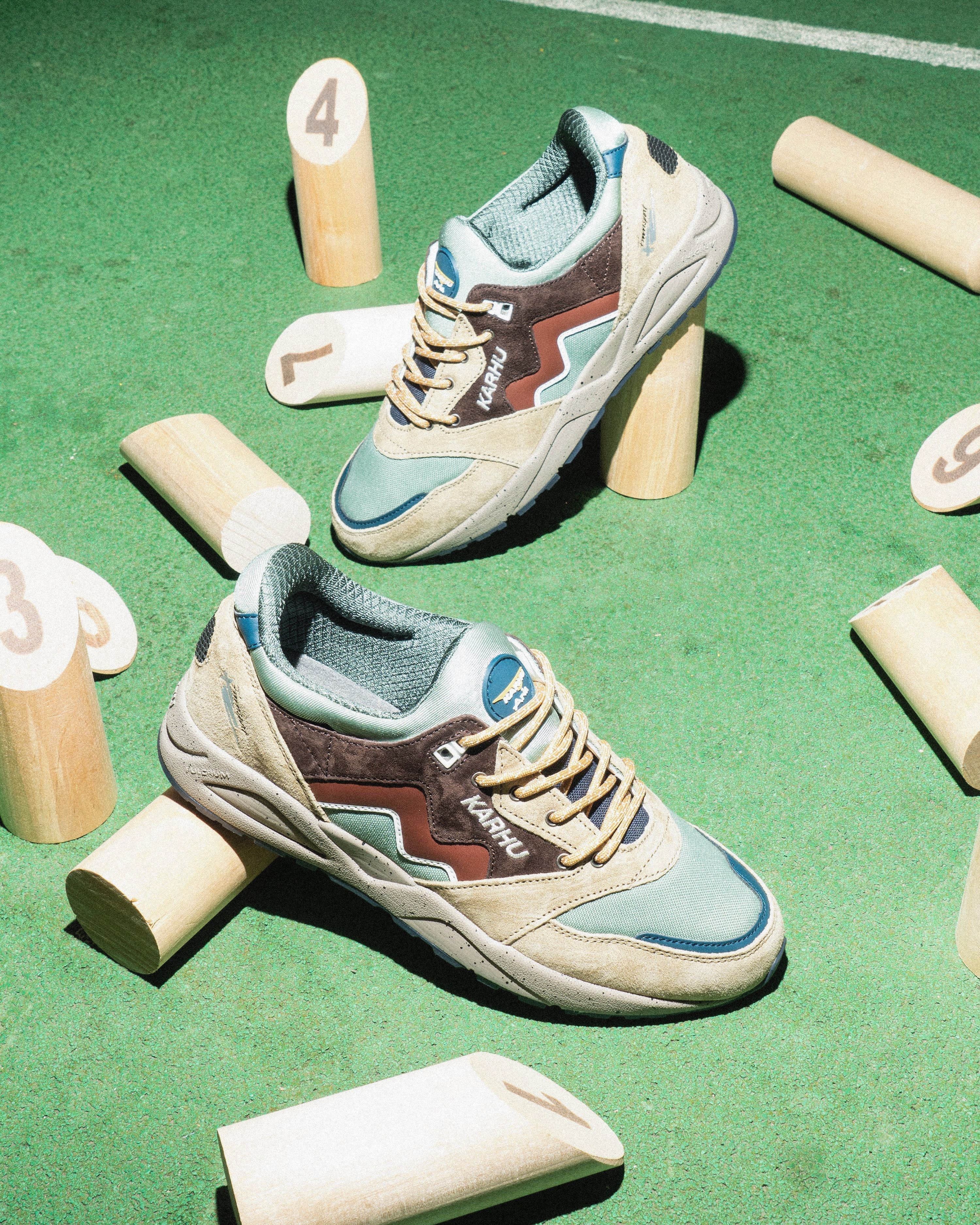 Aria 95 slate green/ cappuccino | Karhu online