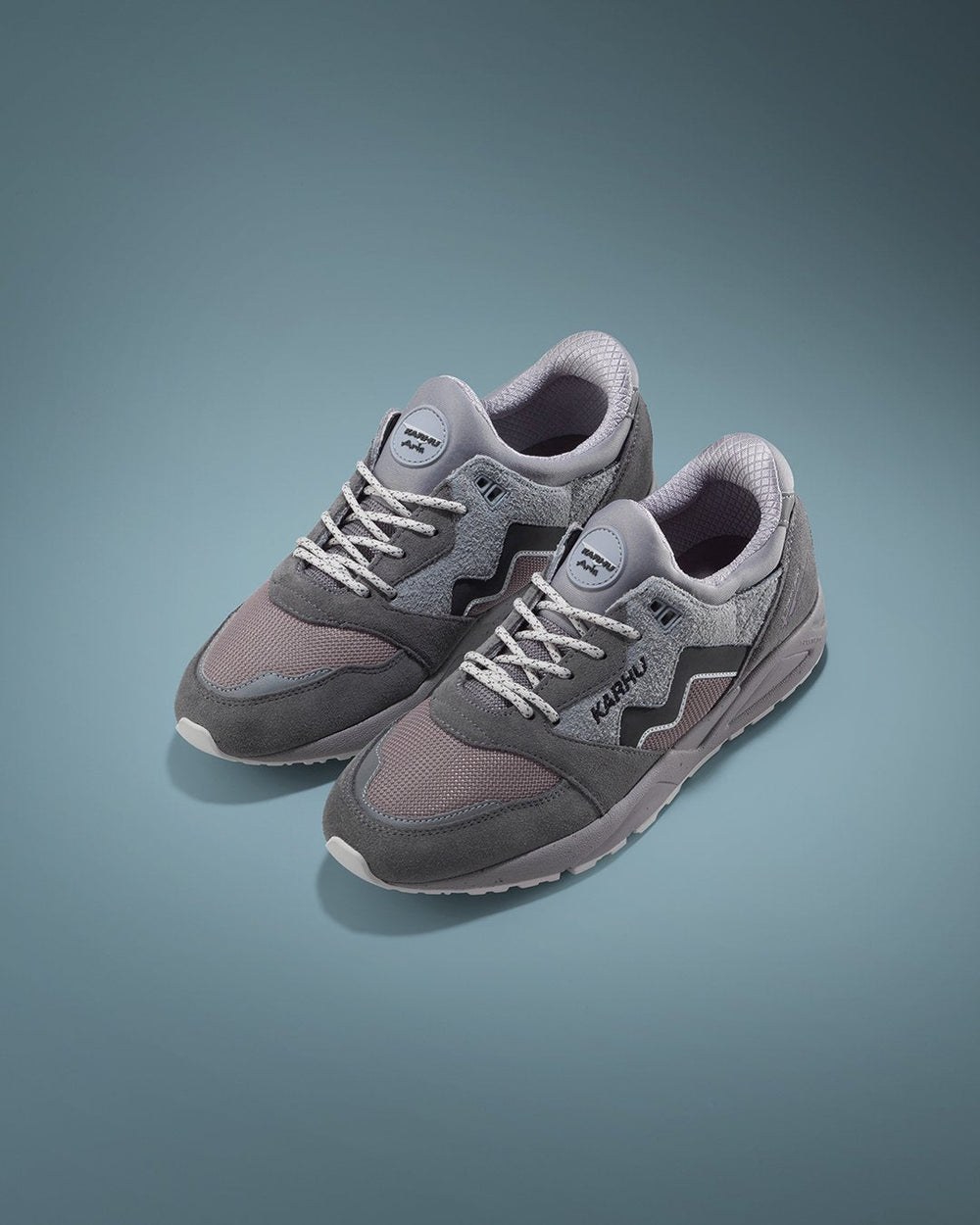 Aria 95 Smoked Pearl / Caviar | Karhu online