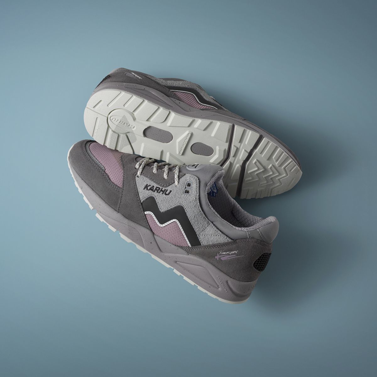 Aria 95 Smoked Pearl / Caviar | Karhu online