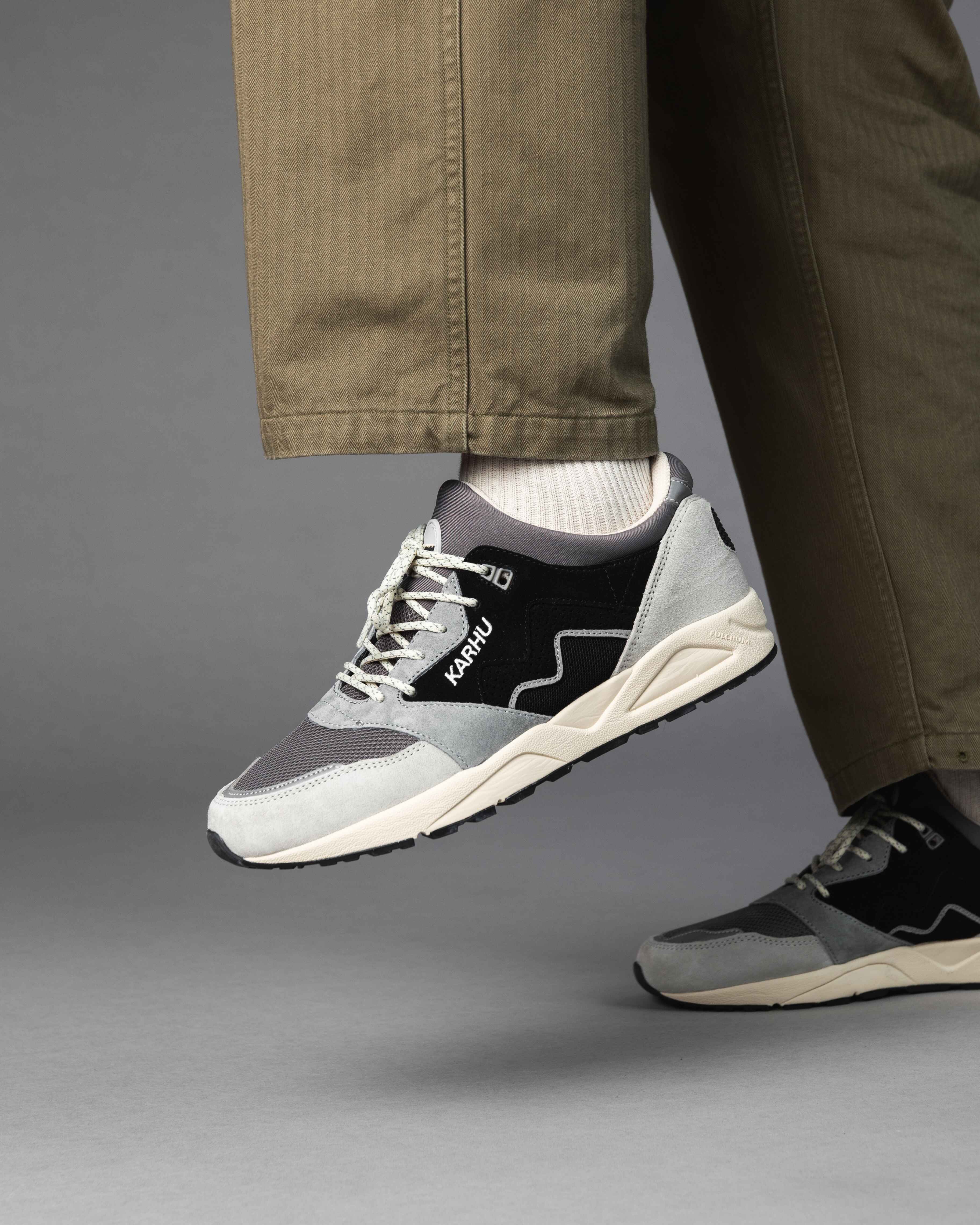 Aria 95 Dawn Blue / Jet Black - F803122 Lifestyle sneakers | Karhu US