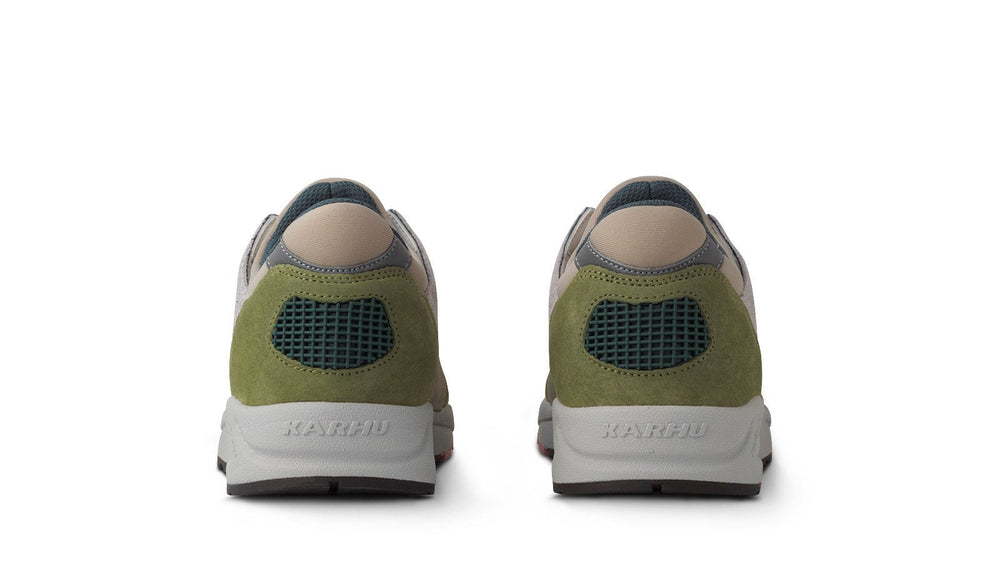 aria 95 - sphagnum / dark forest | Karhu for sale