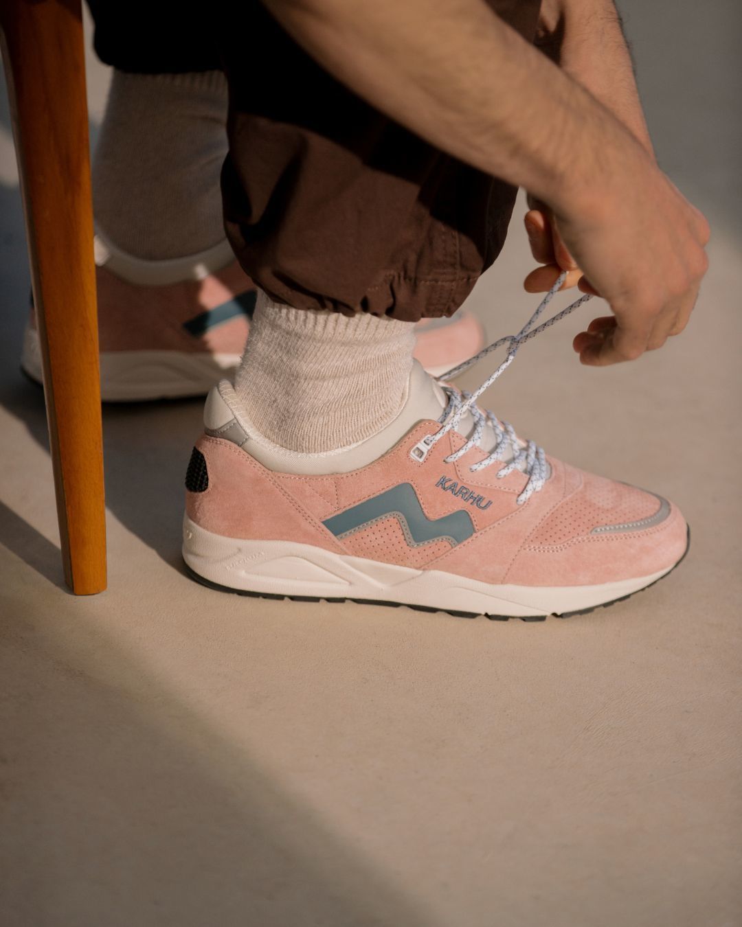 Aria 95 Cameo Rose / Blue Mirage - F803125 Lifestyle sneakers | Karhu near me