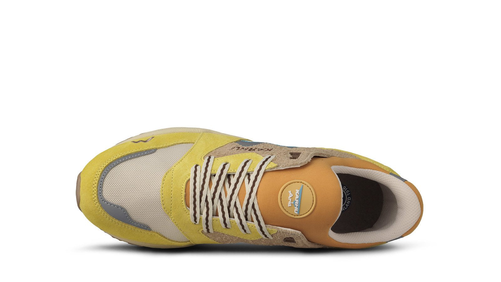 Aria 95 - Cream Gold / Warm Taupe | Karhu on sale