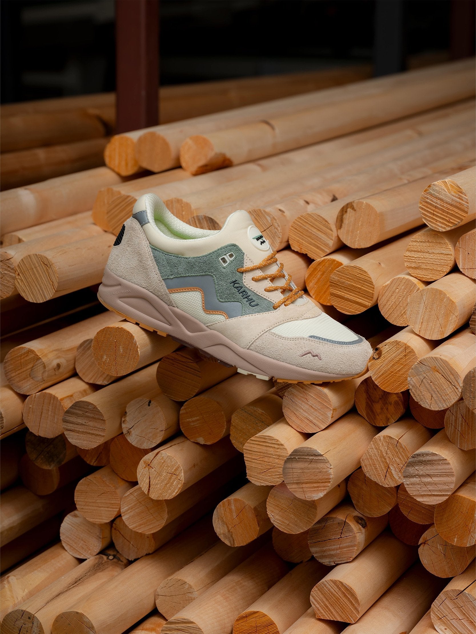 Aria 95 Mölkky pack Turtledove / Iceberg Green - Sneakers | Karhu for sale