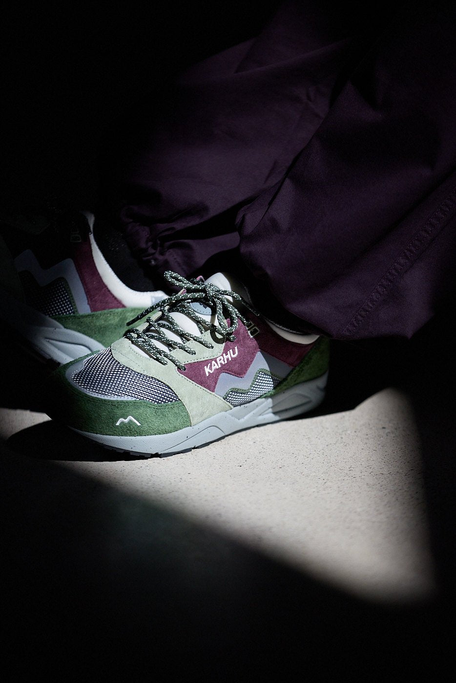 Aria 95 - Bronze Green / Fig | Karhu online