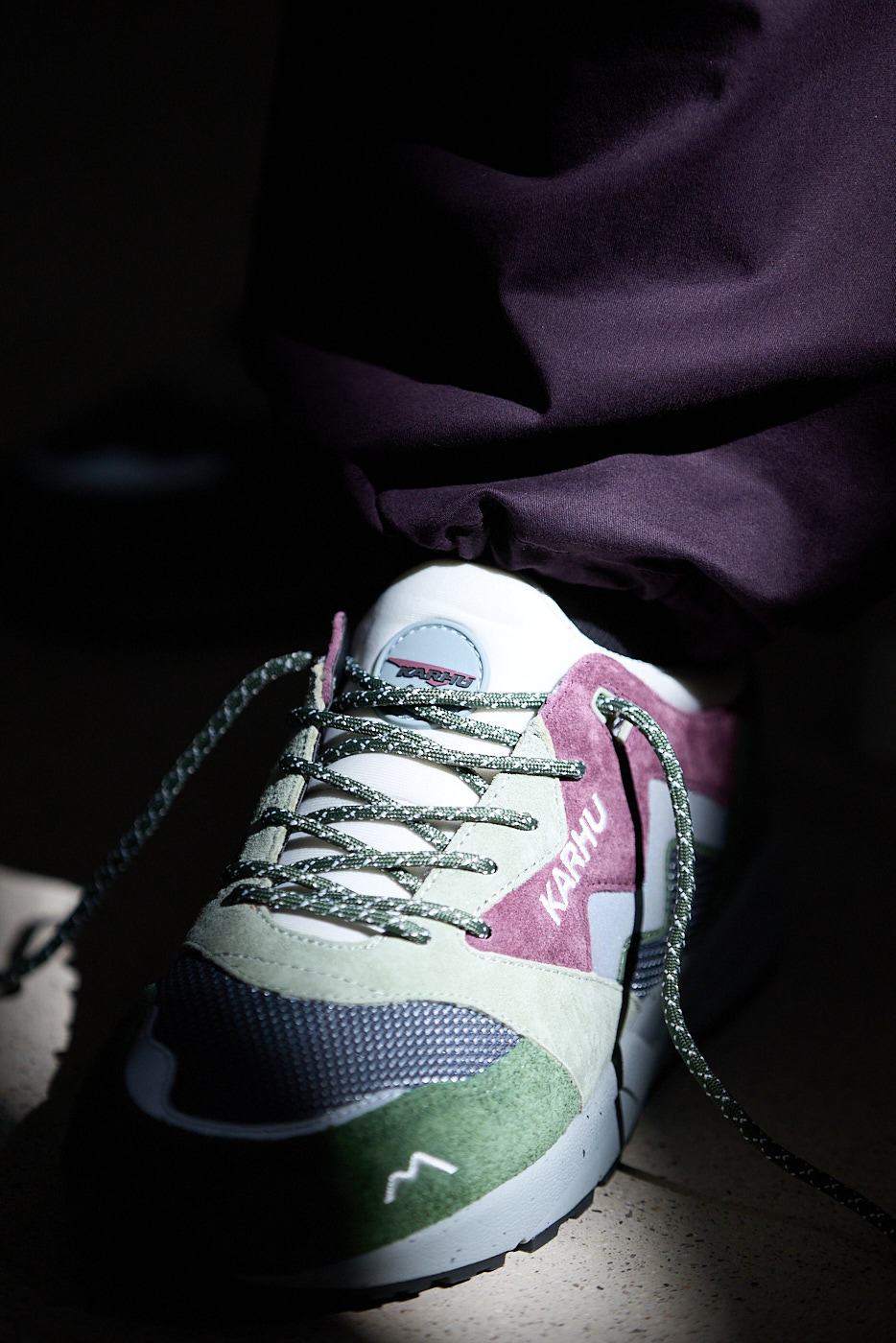 Aria 95 - Bronze Green / Fig | Karhu online