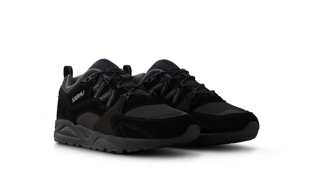 Fusion 2.0 – Jet Black / Nine Iron | Karhu US