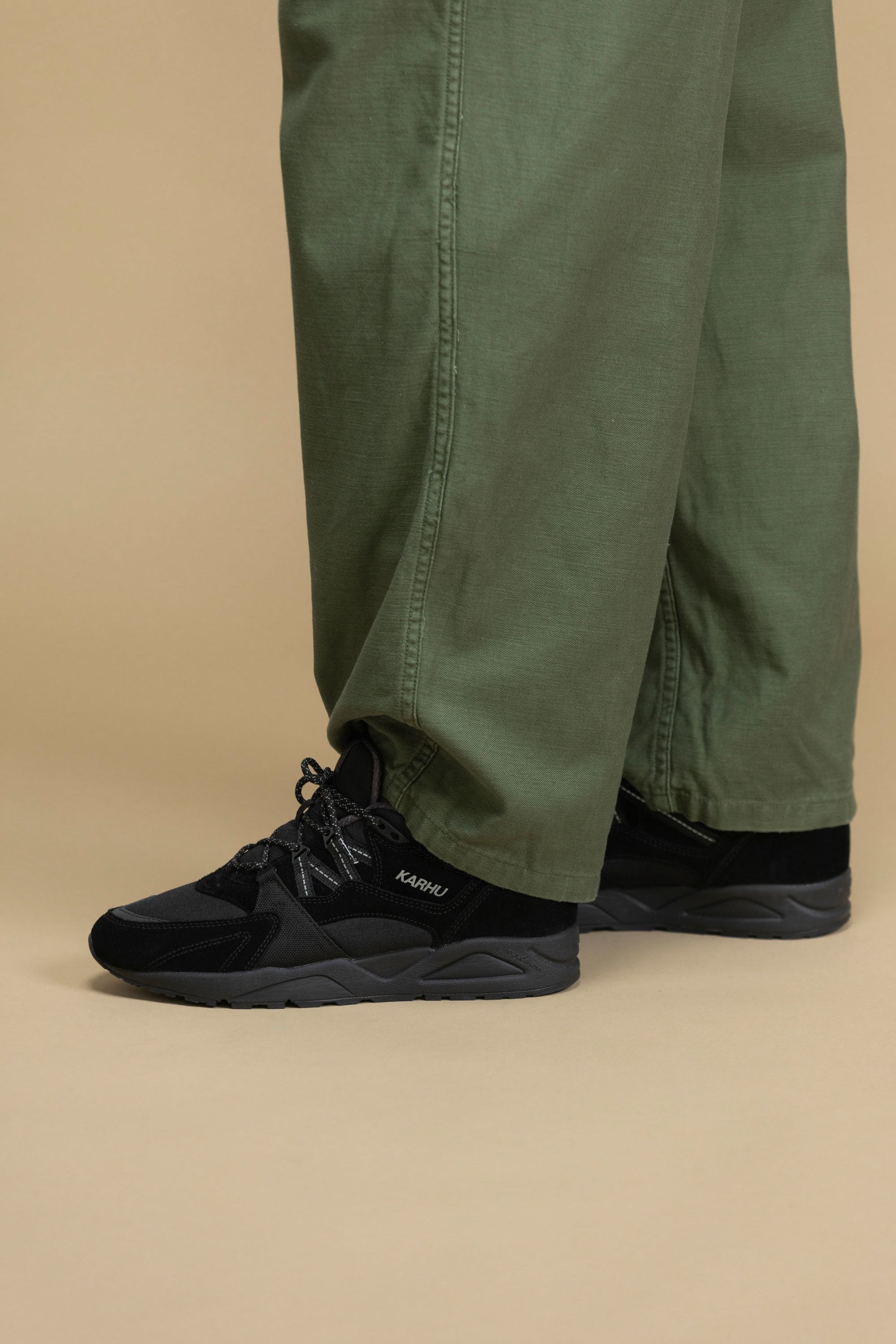 Fusion 2.0 – Jet Black / Nine Iron | Karhu US