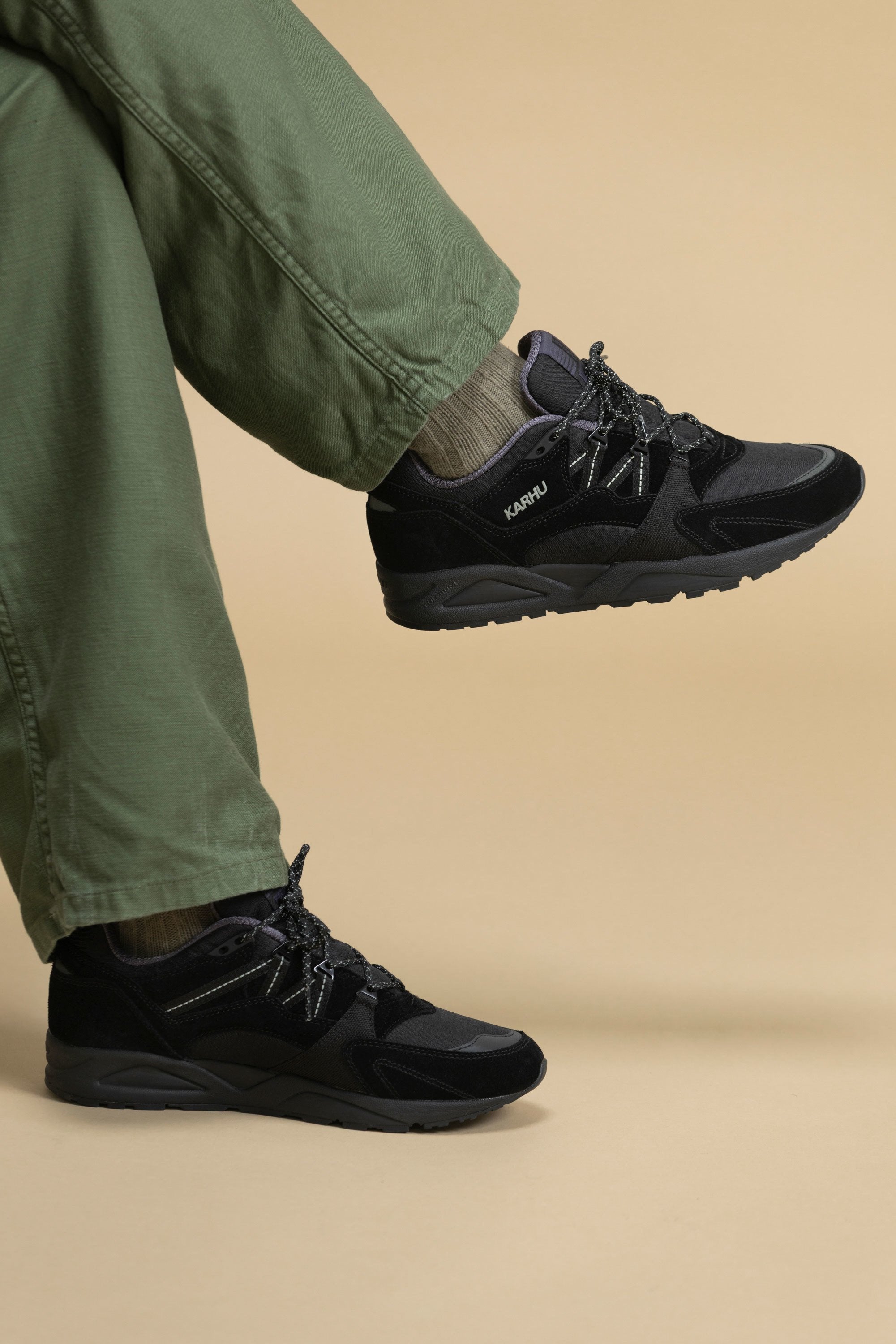 Fusion 2.0 – Jet Black / Nine Iron | Karhu US