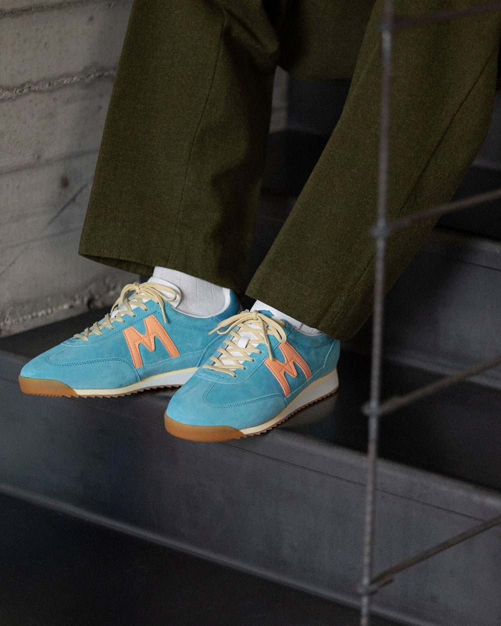 Mestari Delphinium Blue / Peach Fuzz | Karhu US