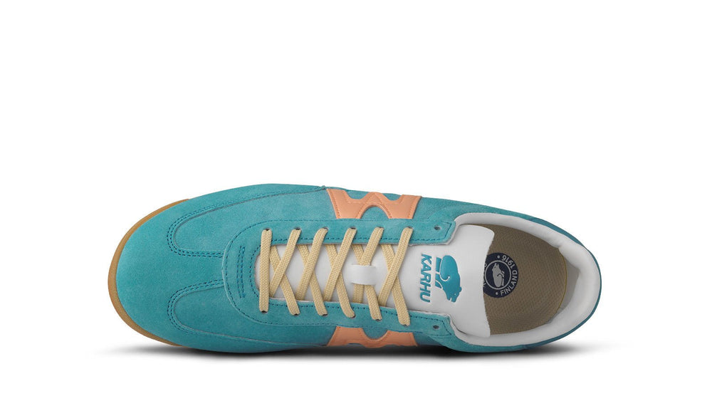 Mestari Delphinium Blue / Peach Fuzz | Karhu US