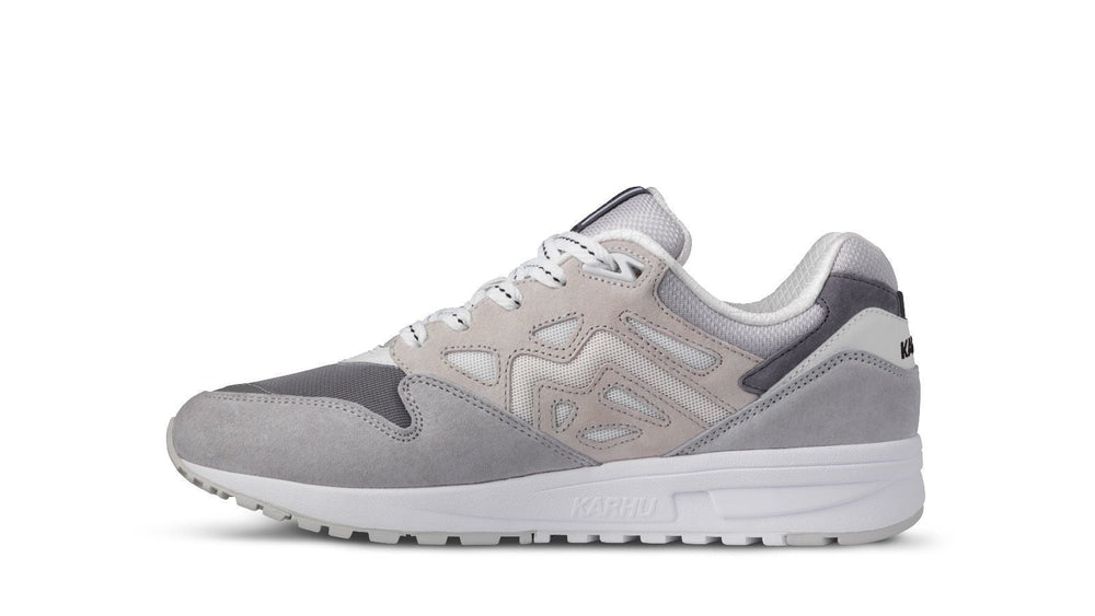 Legacy 96 – Dawn Blue / Bright White | Karhu US