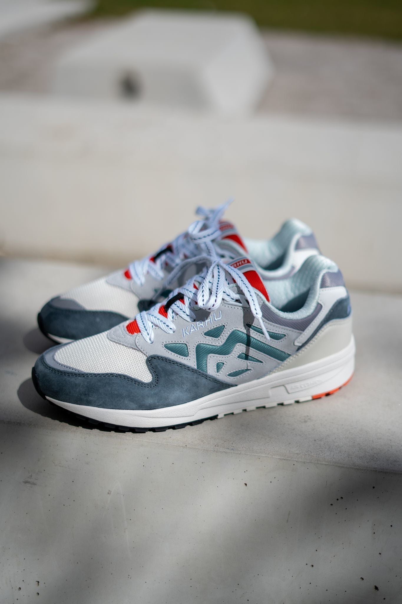 Legacy 96 - turbulence / dawn blue | Karhu outlet