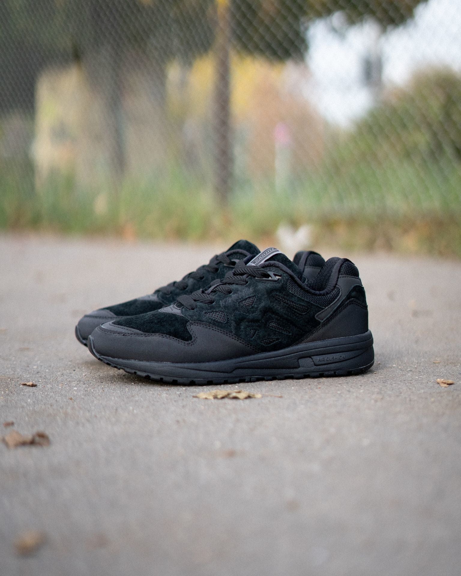 Legacy 96 - jet black / jet black | Karhu sale