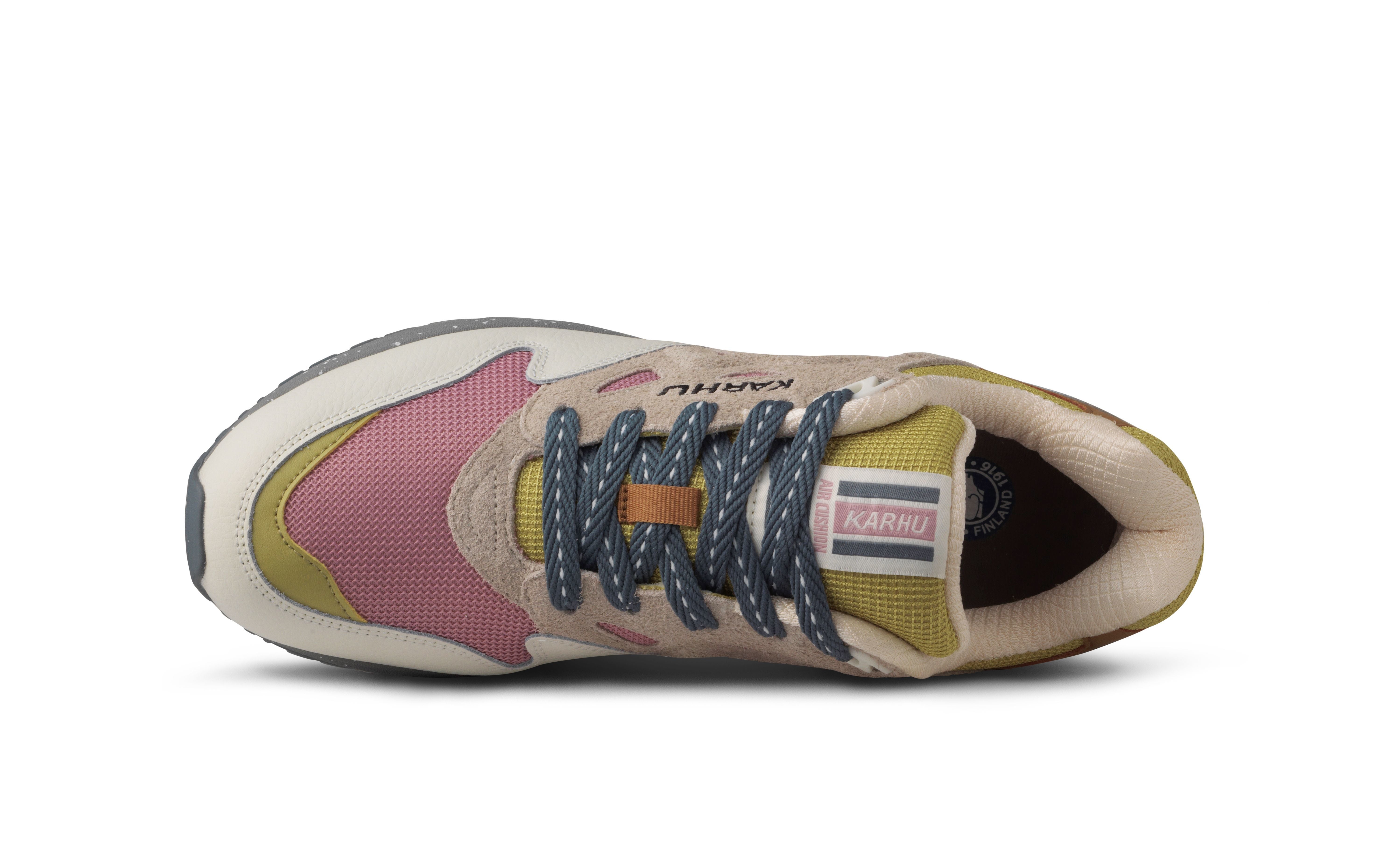 Legacy 96 lily white / lilas | Karhu US