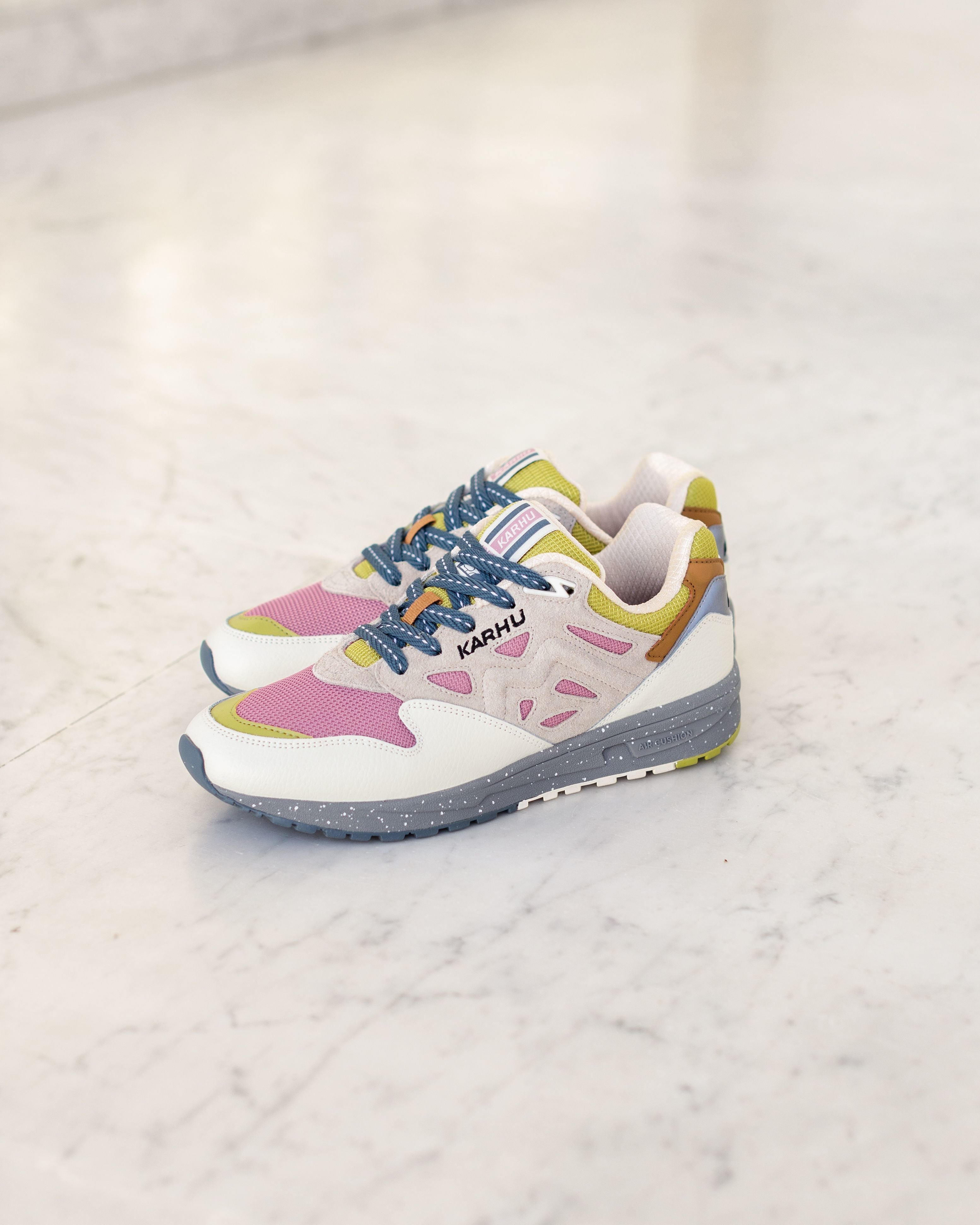 Legacy 96 lily white / lilas | Karhu US