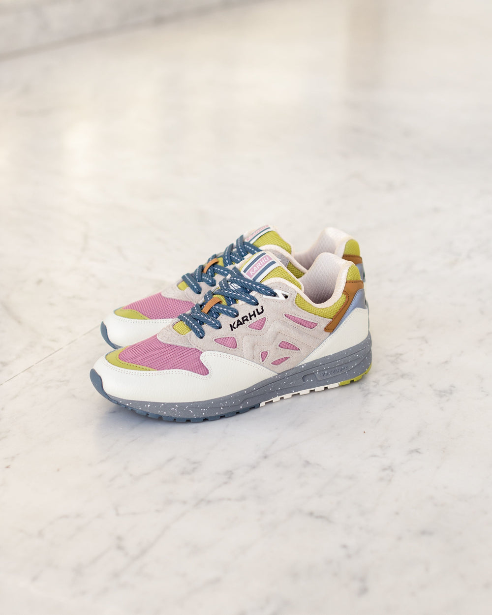 Legacy 96 lily white / lilas | Karhu US