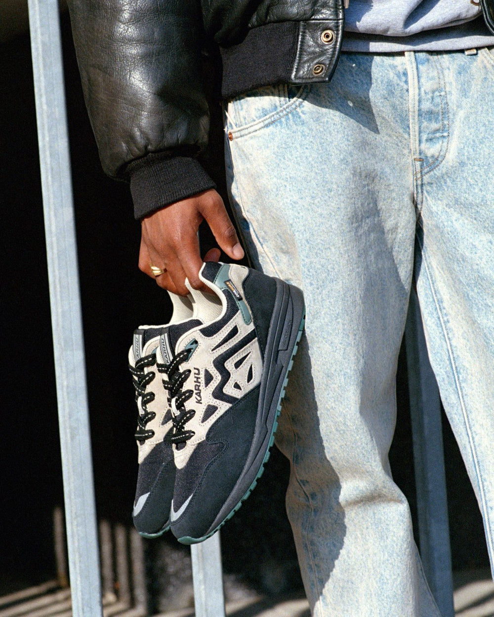 Legacy 96 - Caviar / Abbey Stone​ | Karhu on sale