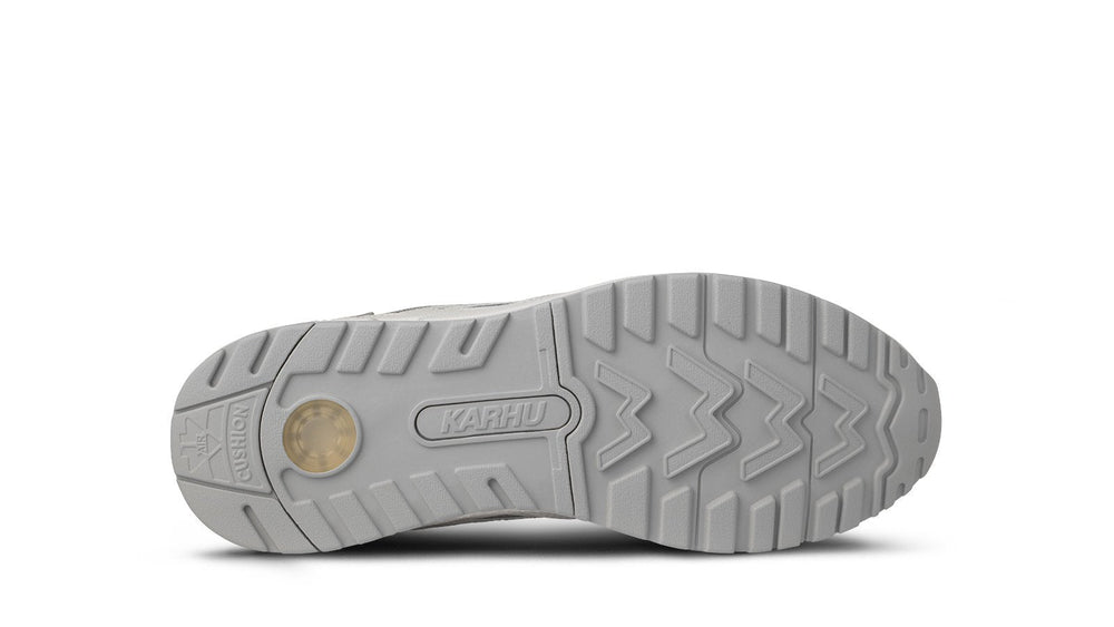 Legacy 96 Cloud Dancer / Limestone - F806083 Lifestyle sneakers | Karhu on sale