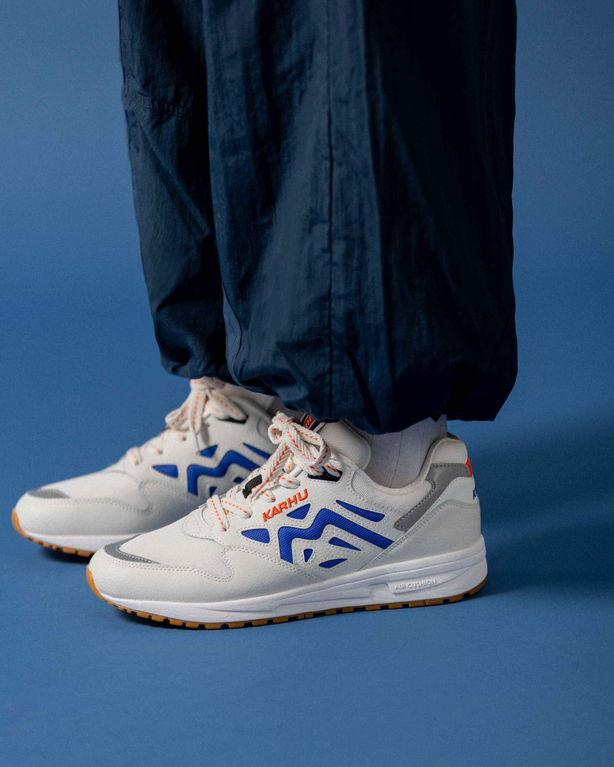 Legacy 96 – Blanc de Blanc / Dazzling Blue | Karhu for sale