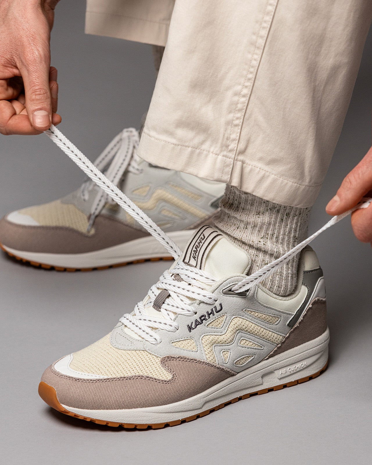 Legacy 96 – Atmosphere / White Asparagus | Karhu sale
