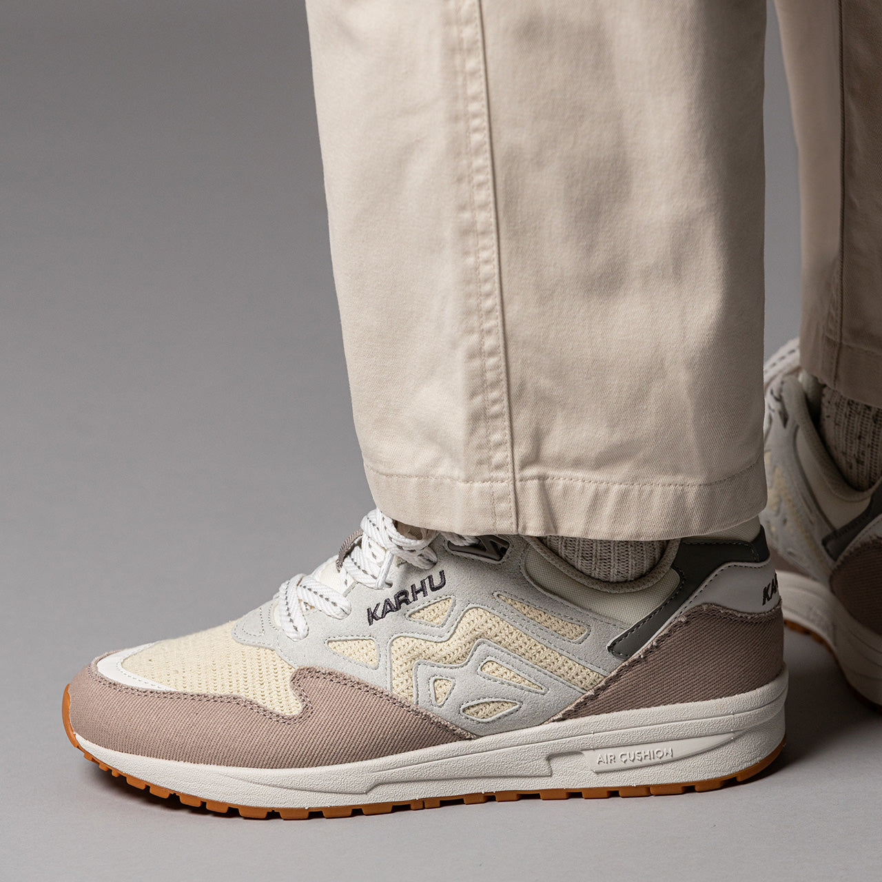 Legacy 96 – Atmosphere / White Asparagus | Karhu sale