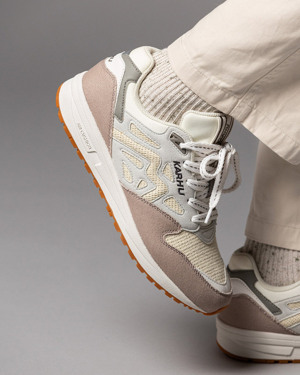 Legacy 96 – Atmosphere / White Asparagus | Karhu sale
