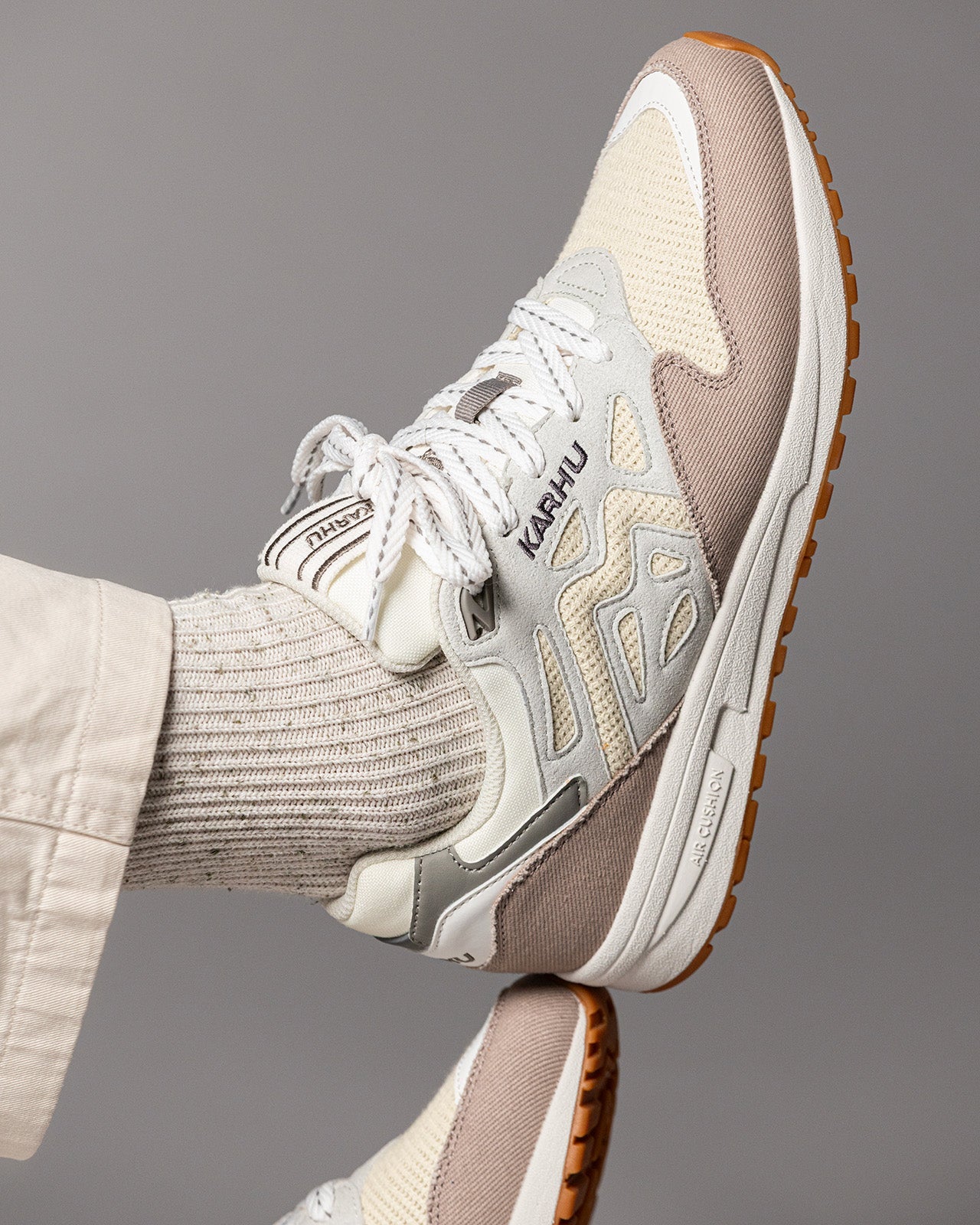 Legacy 96 – Atmosphere / White Asparagus | Karhu sale