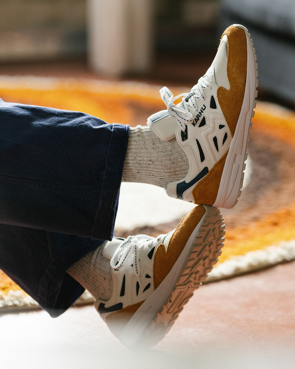 Legacy 96 – Pumpkin Spice / Bright White | Karhu on sale