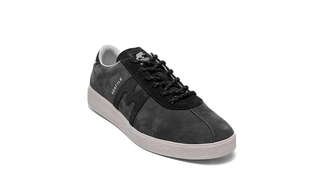 Karhu LIKELIHOOD TRAMPAS "SEATTLE BELIEF" - LAVAGNA / OFF BLACK | Karhu on sale