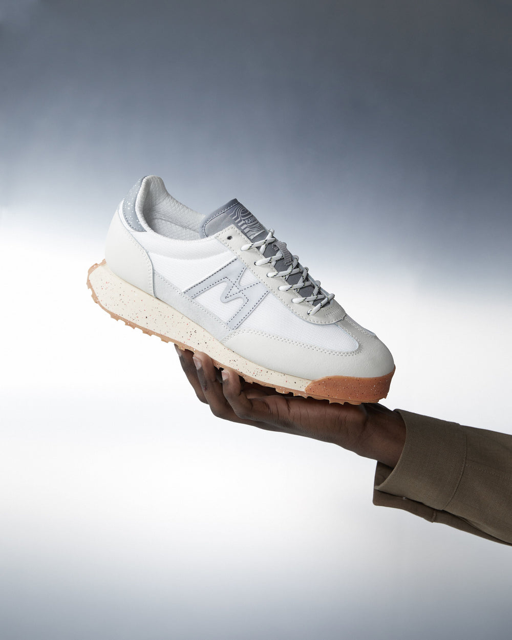Mestari Control Lily White / Silver | Karhu near me