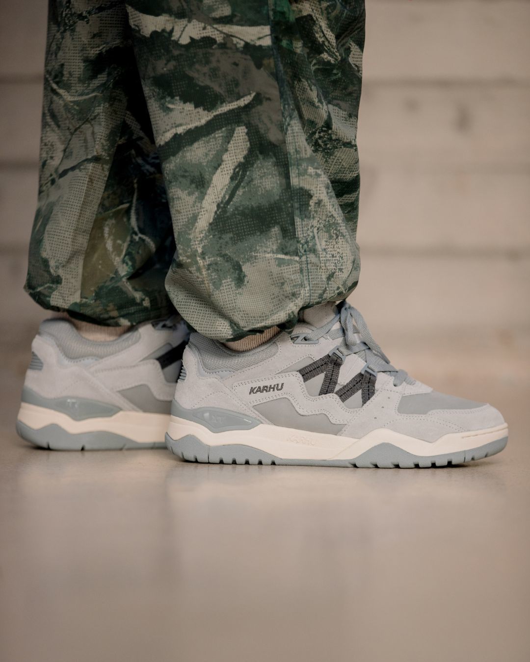 Fusion XT Lunar Rock / Magnet - F8050006 Lifestyle sneakers | Karhu discount