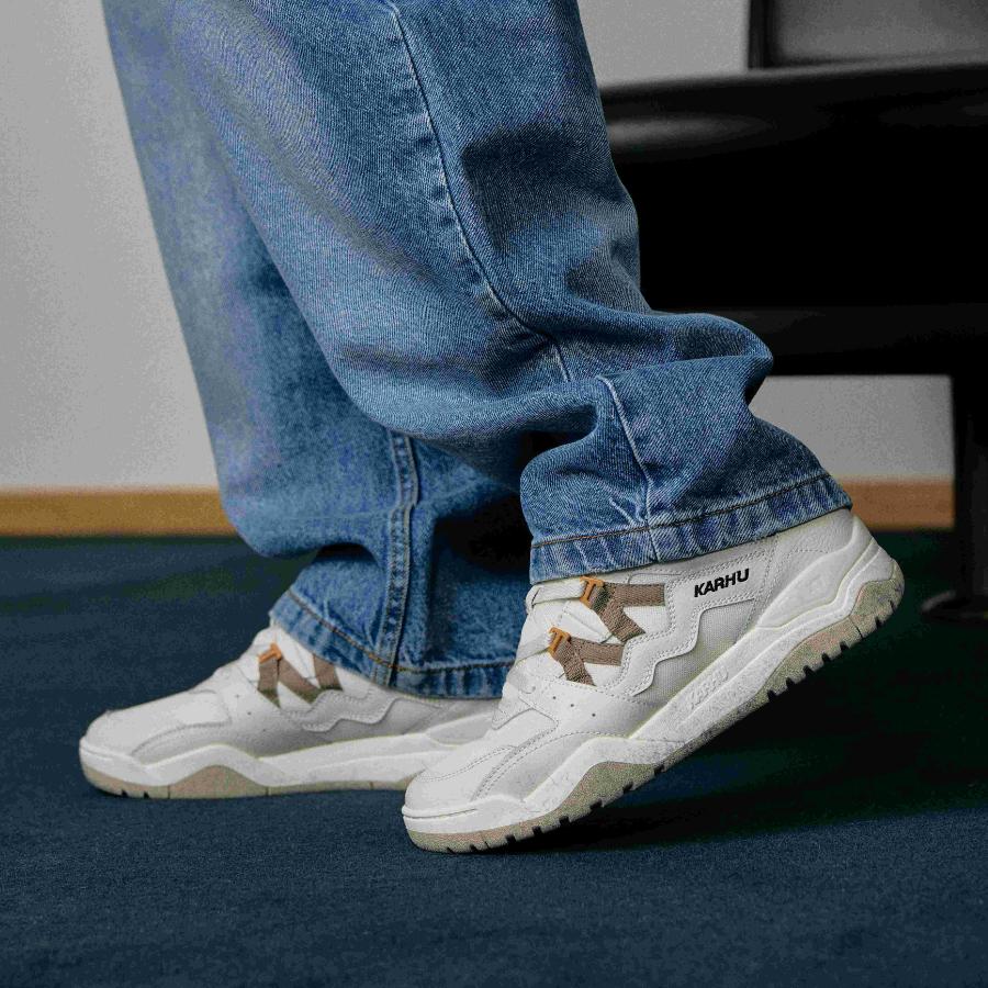 Fusion XT – Blanc de Blanc / Vintage Khaki | Karhu on sale