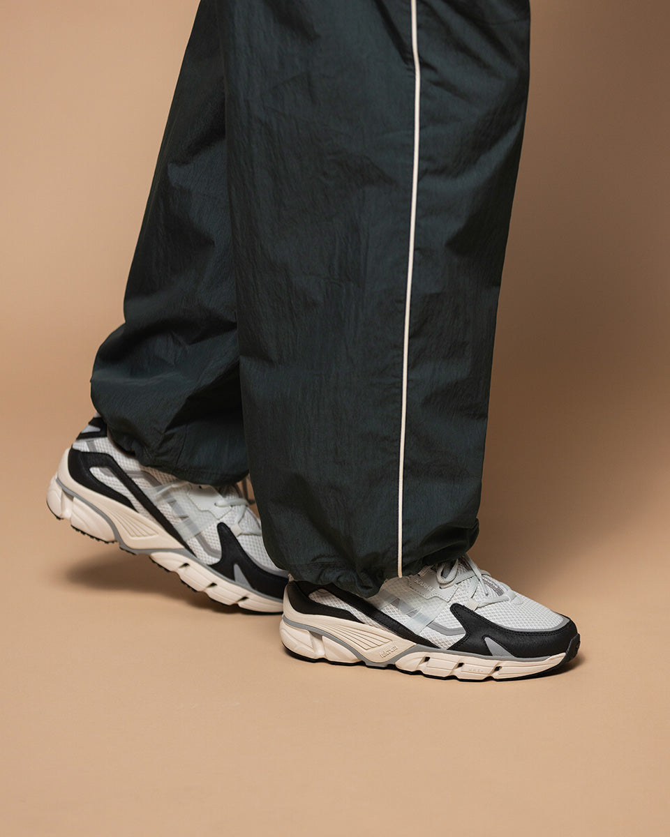 Super Fulcrum Jet Black / Dawn Blue - Lifestyle sneakers | Karhu on sale