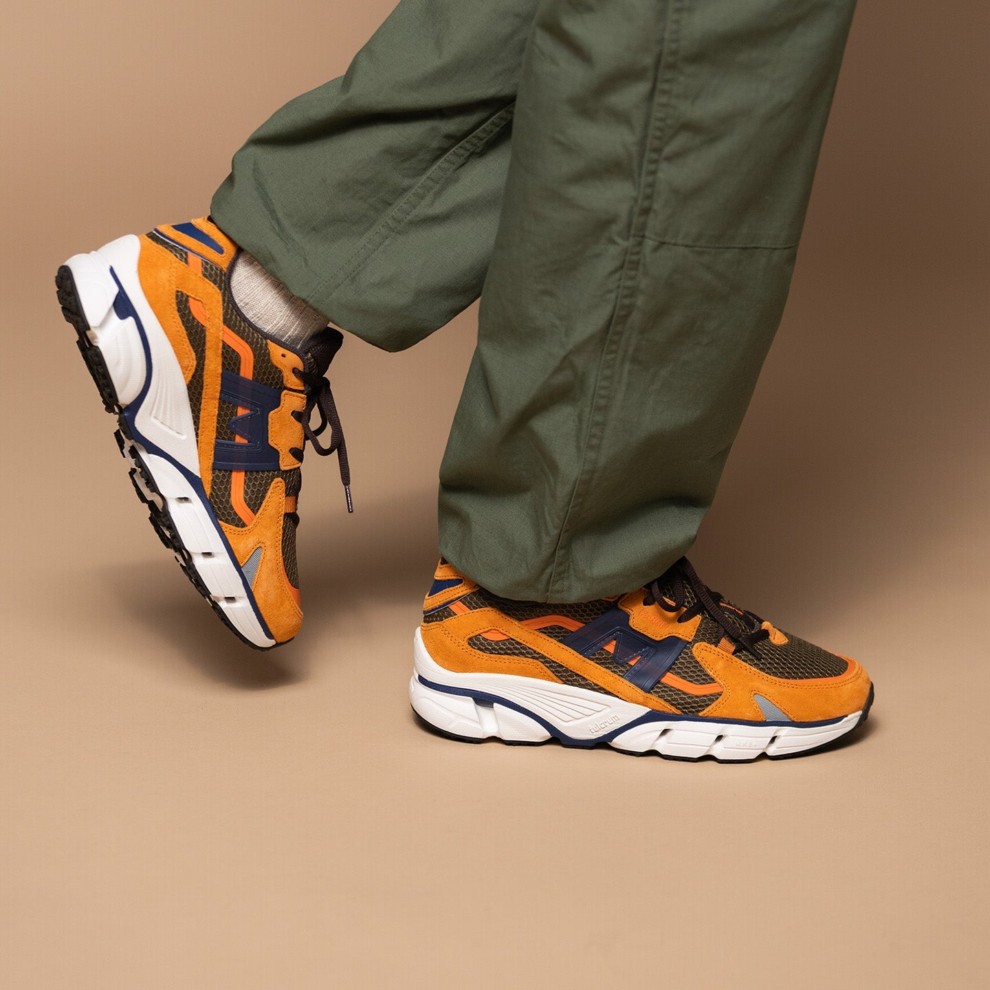 Super Fulcrum Nugget / Navy Peony - Lifestyle sneakers | Karhu sale