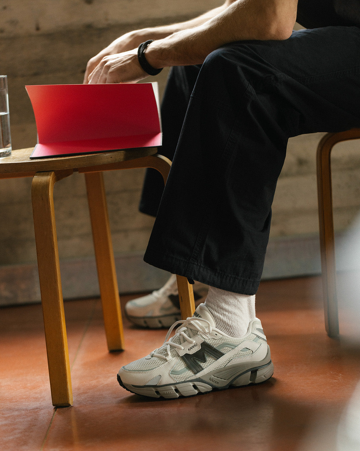 Super Fulcrum Blanc De Blanc / Dark Gull Gray - Lifestyle | Karhu US