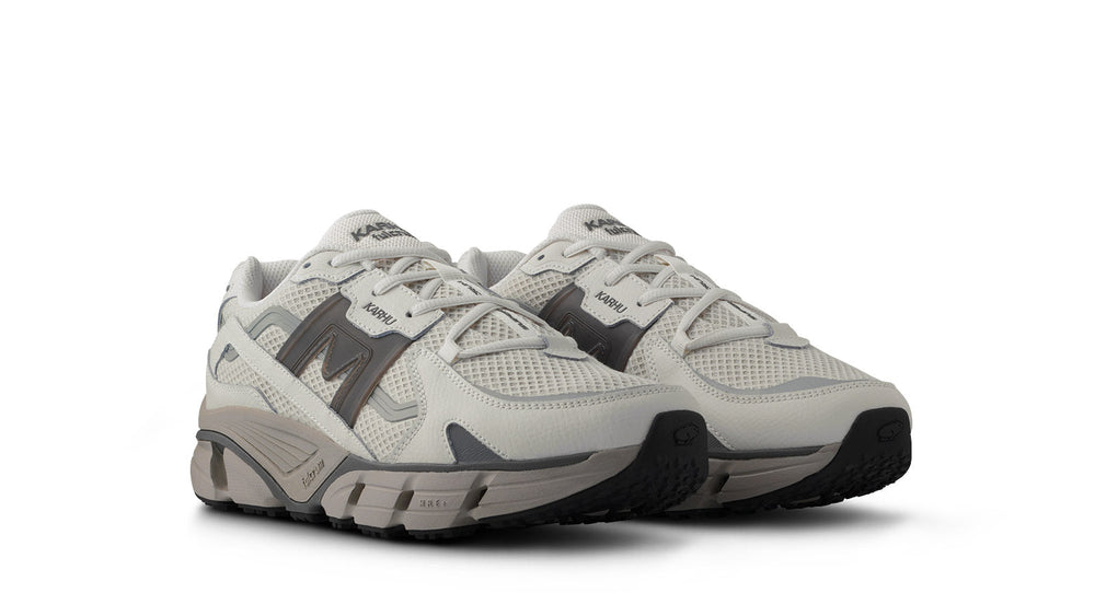 Super Fulcrum Blanc De Blanc / Dark Gull Gray - Lifestyle | Karhu US
