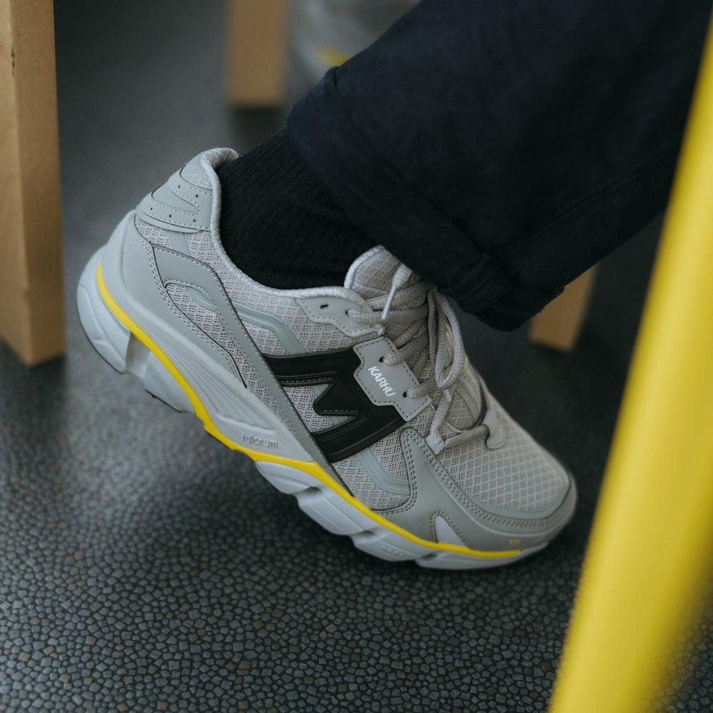 Super Fulcrum Gray Reflective / Jet Black - Lifestyle sneakers | Karhu near me