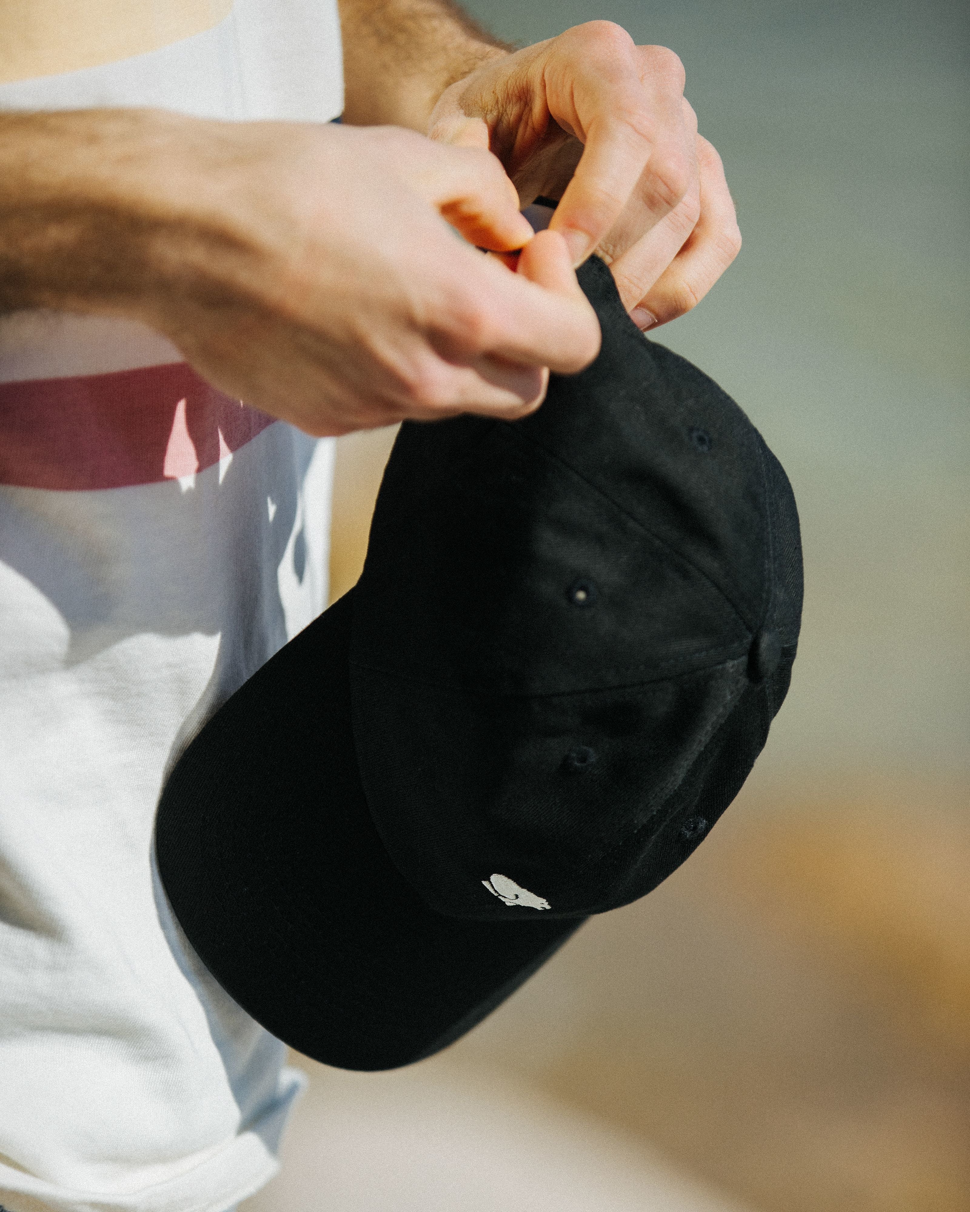 classic logo cap jet black / light grey | Karhu on sale
