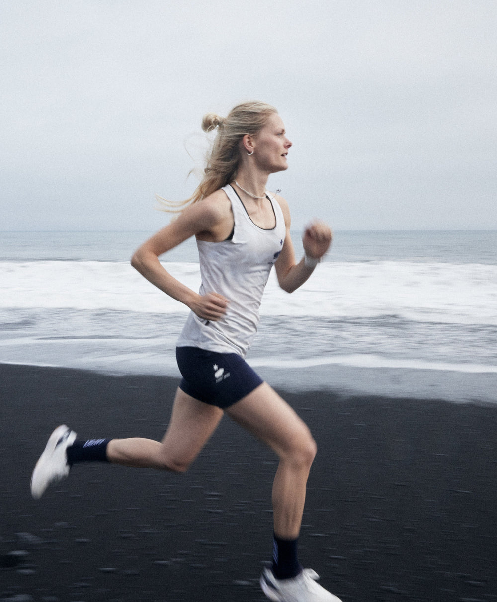 Women's  x SAYSKY Combat running singlet | Karhu on sale